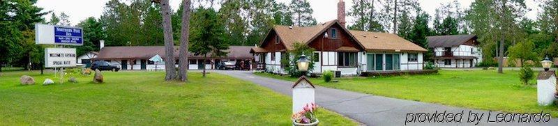 Northern Pine Inn Hayward Ngoại thất bức ảnh